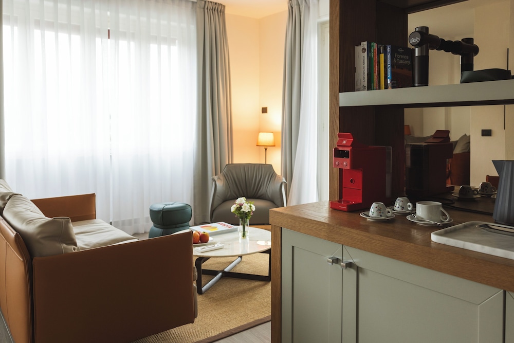 Luxury Suite
