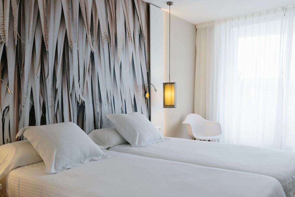 Double or Twin Room, Balcony