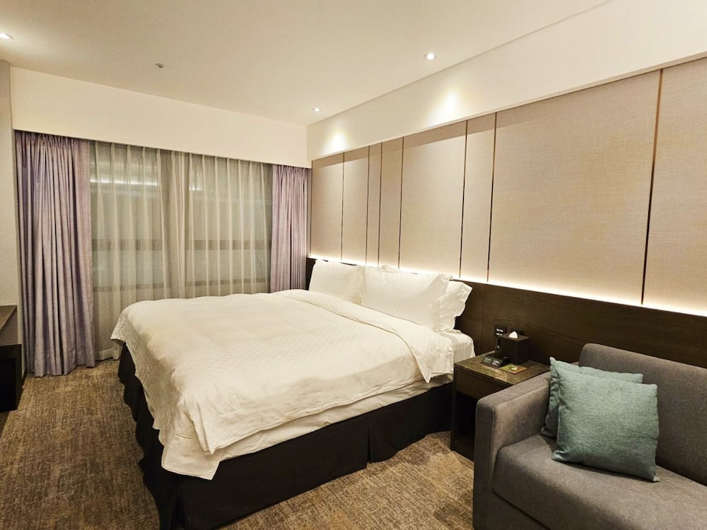 Executive King Room