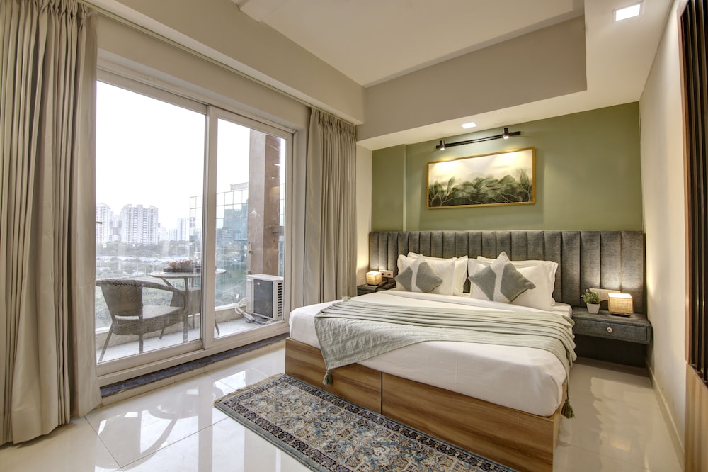 Premium Apartment, 1 Bedroom, Balcony, City View