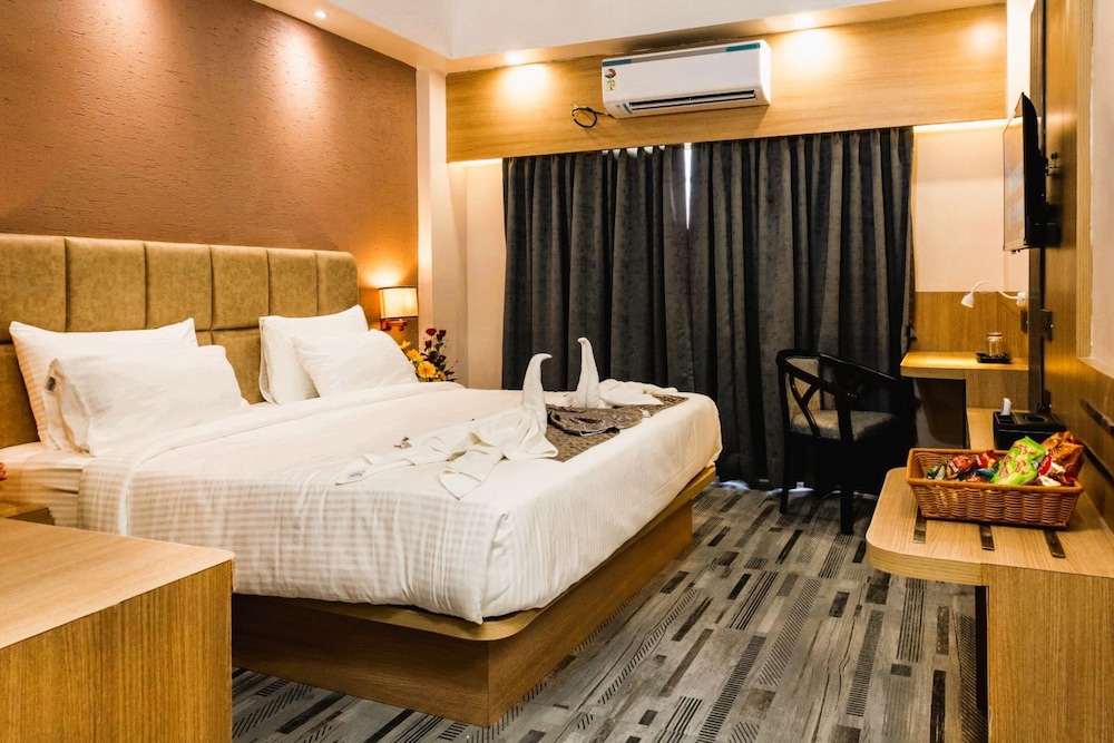 Executive Double Room, City View