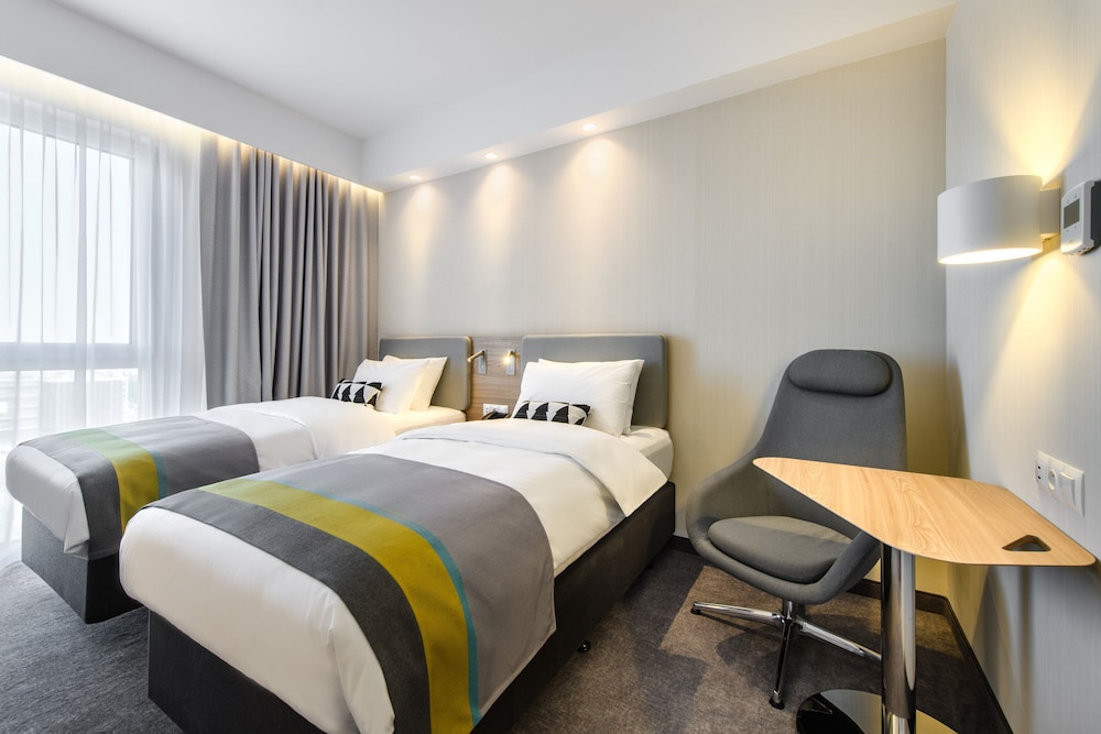 Standard Room, 2 Twin Beds (Free Breakfast) - Photo 8