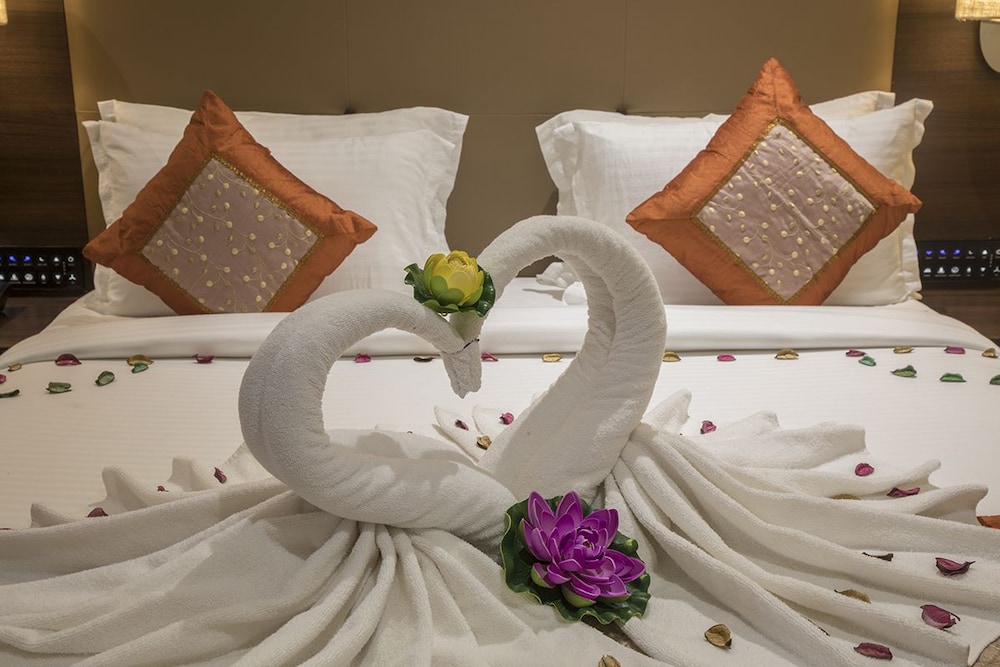Deluxe Double Room, 1 Double Bed, Non Smoking - Photo 11
