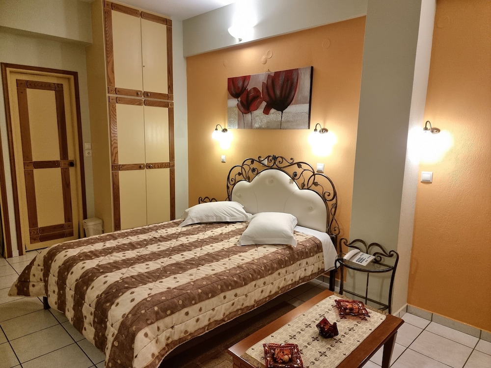 Double Room - Photo 3