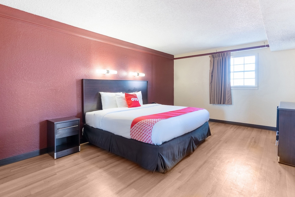 Room, 1 Queen Bed, Smoking photo 3