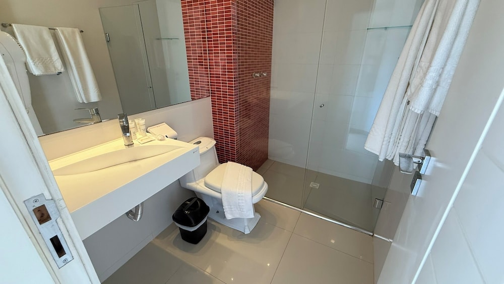 Suite with King-size bed and  Bathtub photo 2