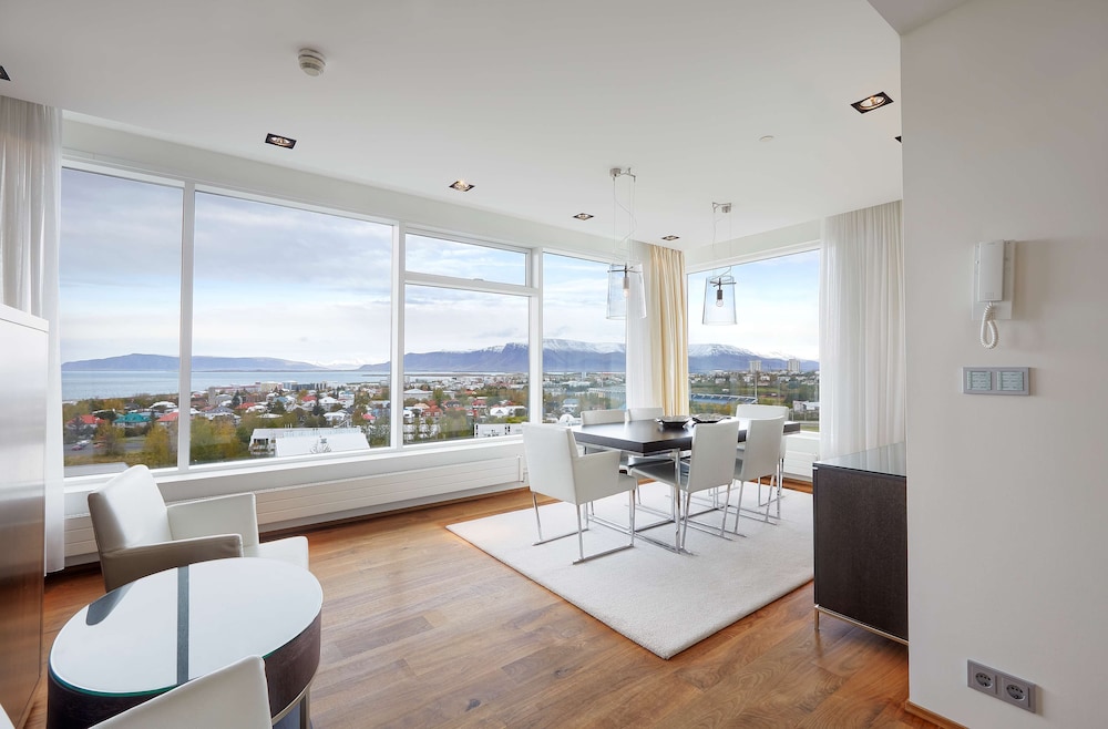 Presidential Suite photo 1