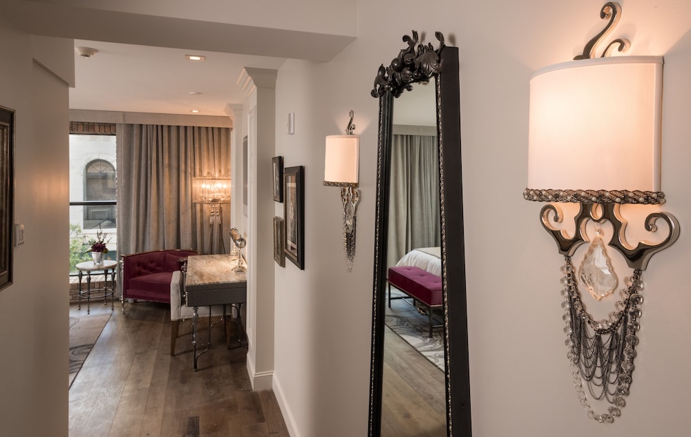 Executive Suite, 1 King Bed, Accessible