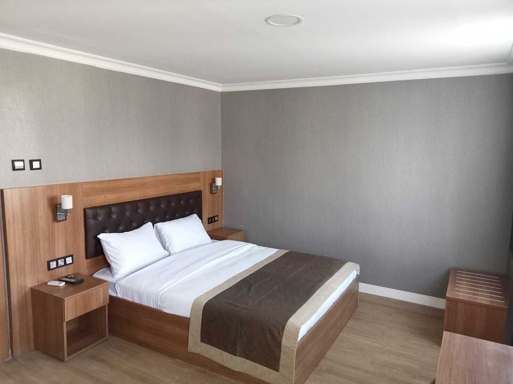 Standard Double Room photo 3
