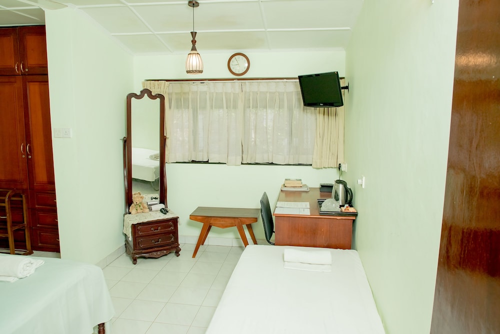 Deluxe Double Room with the Garden View photo 2