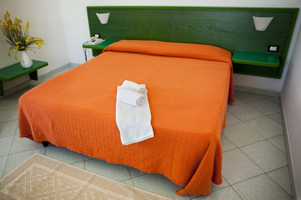 Double Room, Sea View - Photo 2