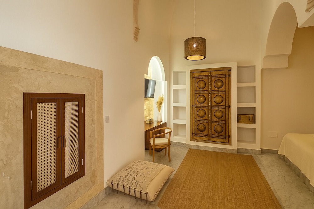 Superior Suite, Courtyard View photo 3