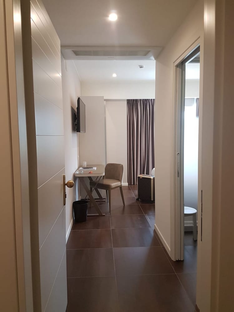 Classic Quadruple Room - Photo 3