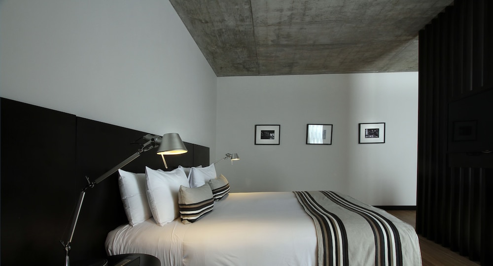 Room, 1 Queen Bed, Corner