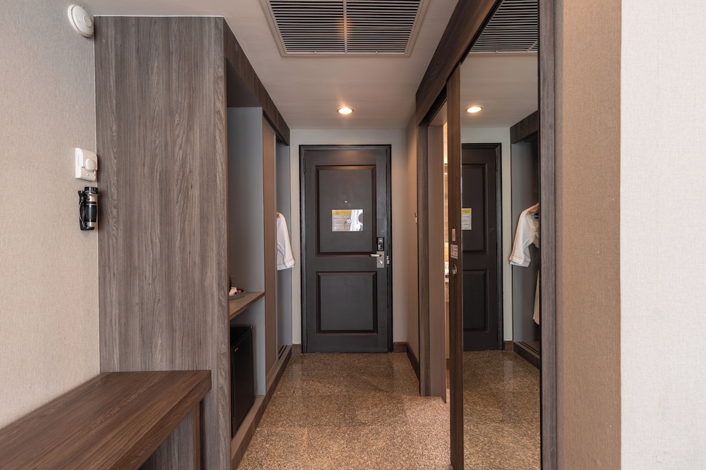 Deluxe Twin Room - Photo 7