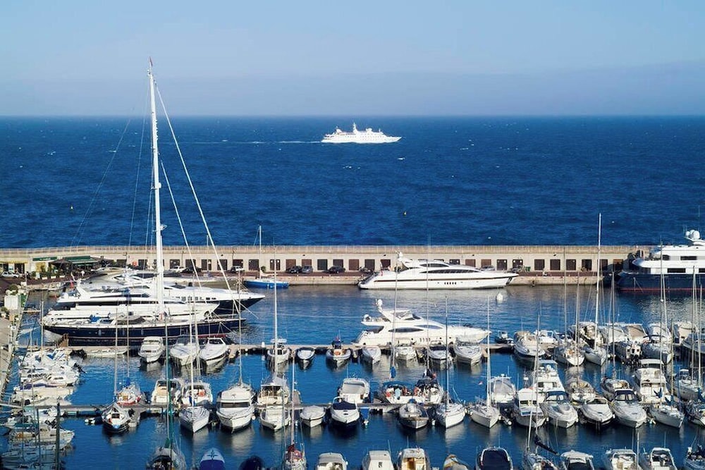 Panoramic Suite, 1 King Bed with Sofa bed, Sea View (Terrace)