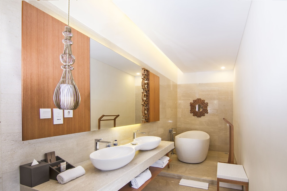 Two Bedrooms Suite thumbnail 5