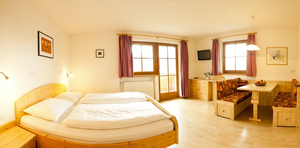 Deluxe Studio, 1 Double Bed photo 3