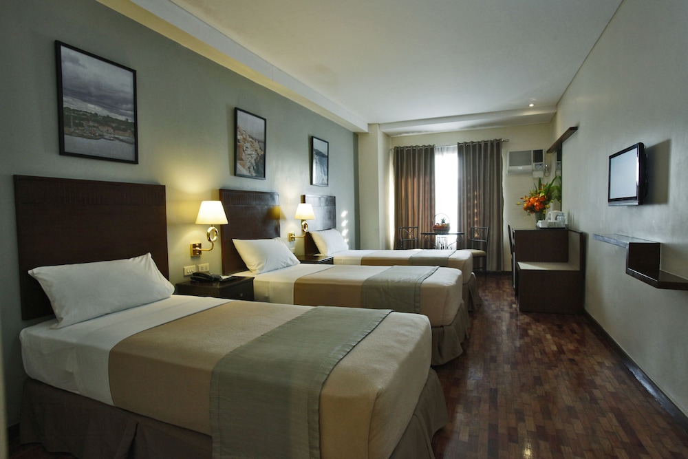 Deluxe Triple Room, 3 Twin Beds - Photo 3