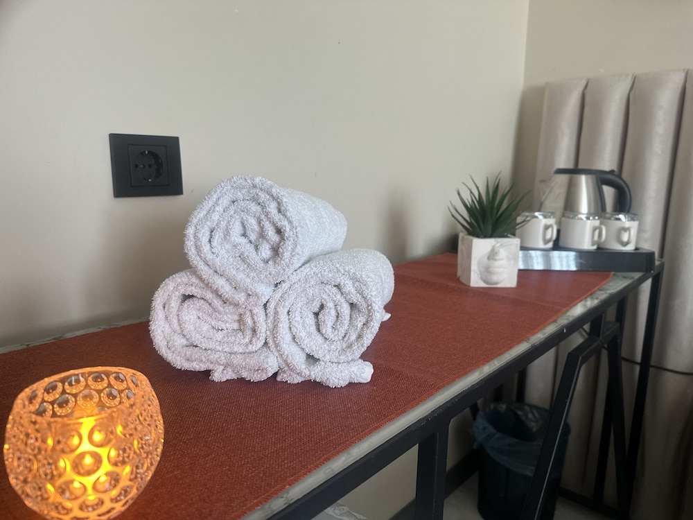 Deluxe Triple Room - Photo 16