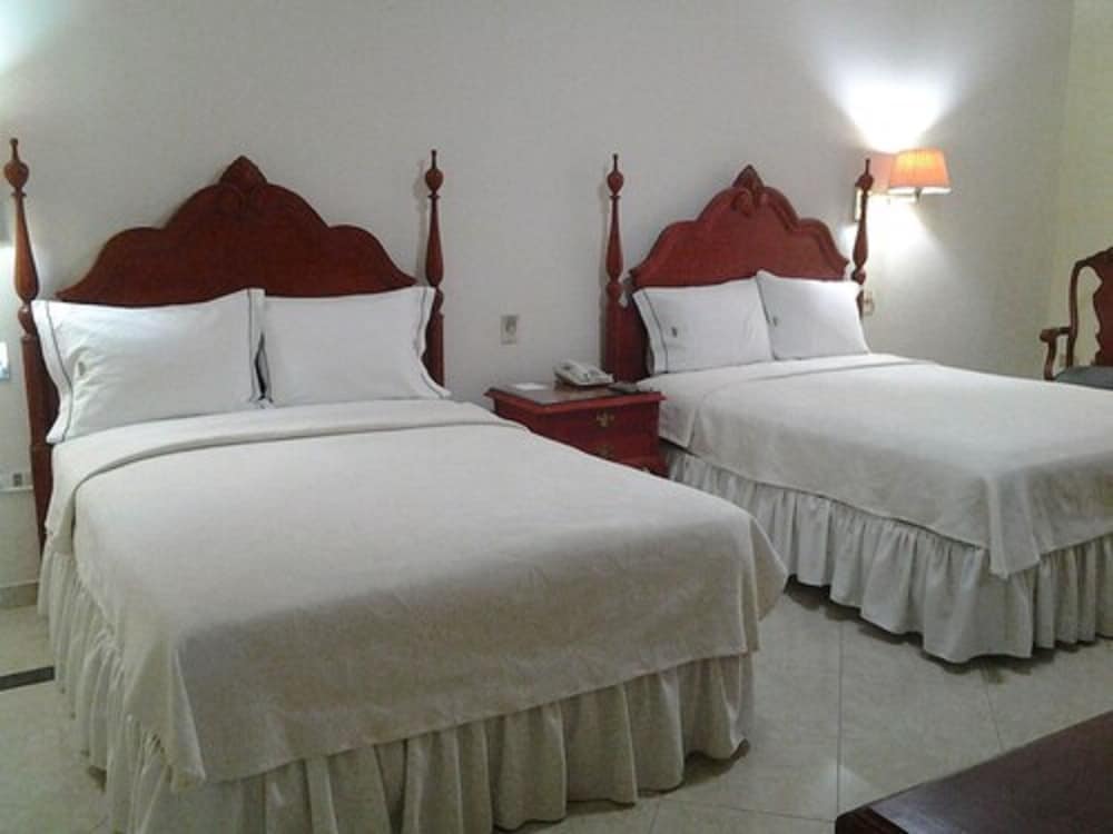 Junior Suite, 2 Double Beds photo 3