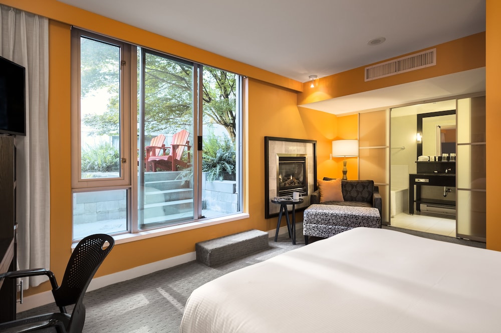 Room, 1 Queen Bed (Secret Garden) - Photo 2