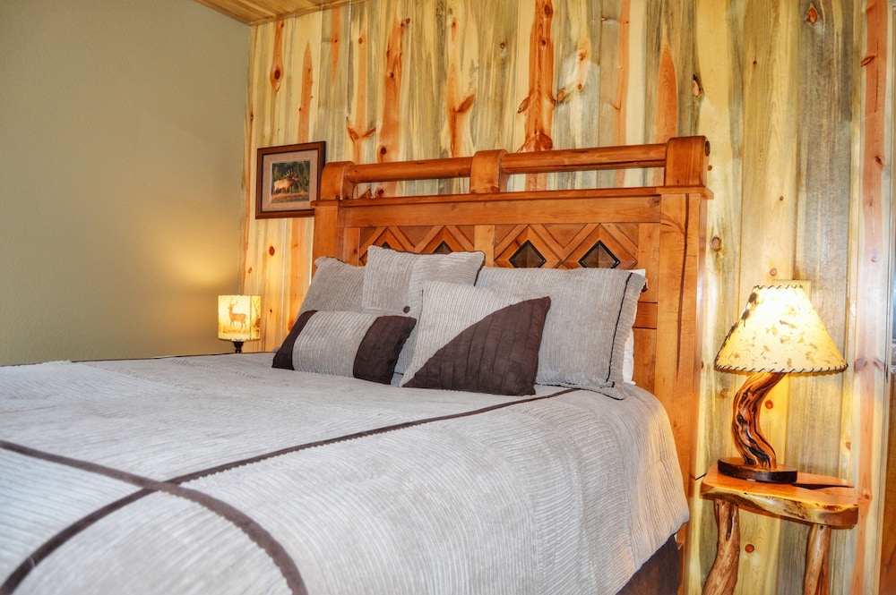 Luxury House, 3 Bedrooms, Mountain View photo 3