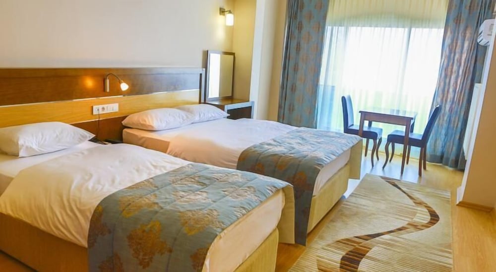 Standard Triple Room, 1 Bedroom, Non Smoking, City View