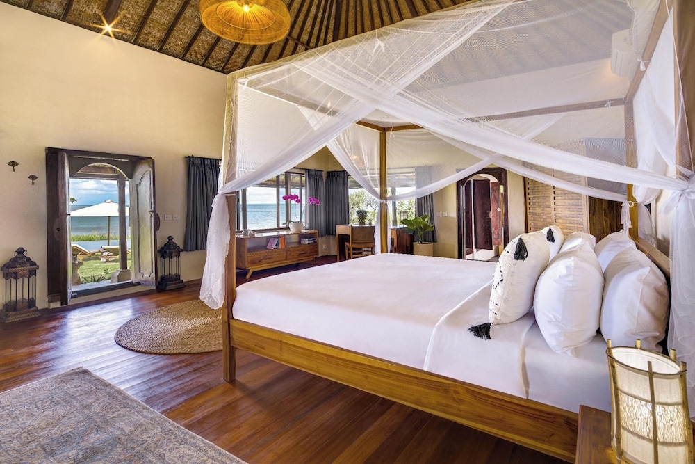 Luxury Villa photo 2