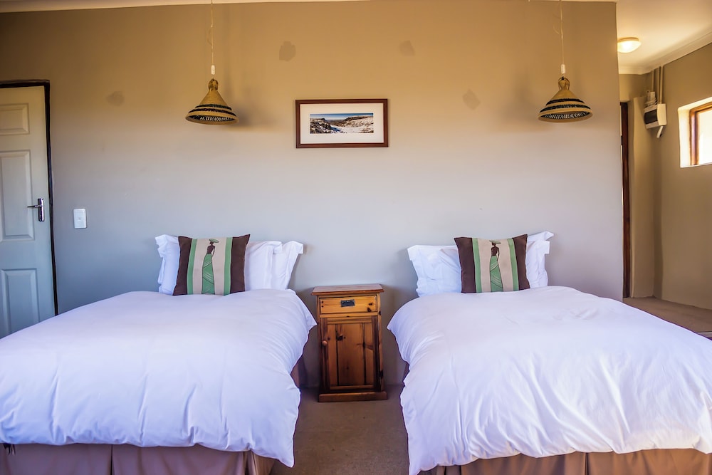 Family Bungalow, 2 Bedrooms (Twin Beds & Bunk Bed) photo 1