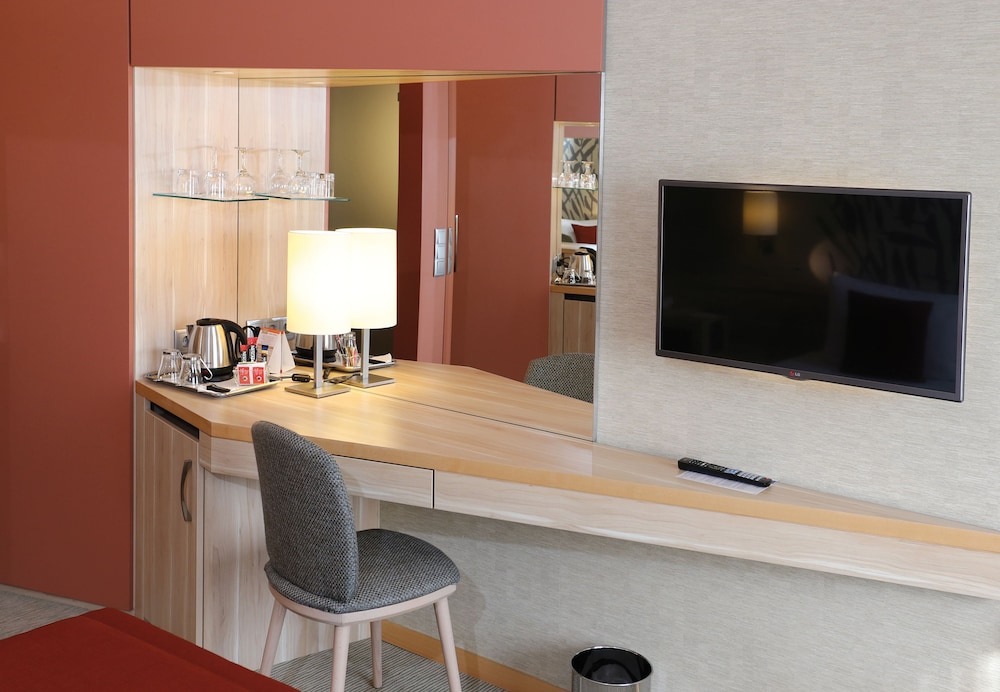 Superior Twin Room, 1 Bedroom thumbnail 6
