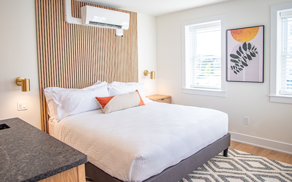 Premier Double Room, 1 King Bed photo 3