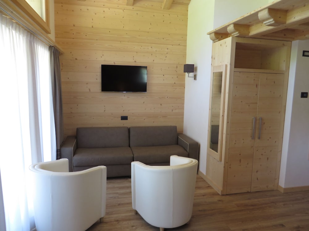 Studio Suite photo 2