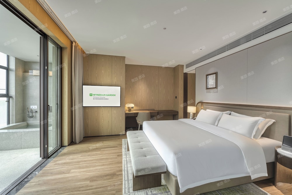 Suite, 1 King Bed with Sofa bed, Non Smoking (Garden, Hot Spring Pool) photo 2