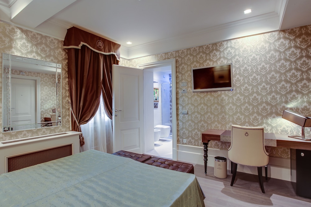 Classic Double or Twin Room, Garden View photo 2