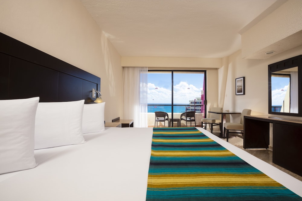 Honeymoon Room