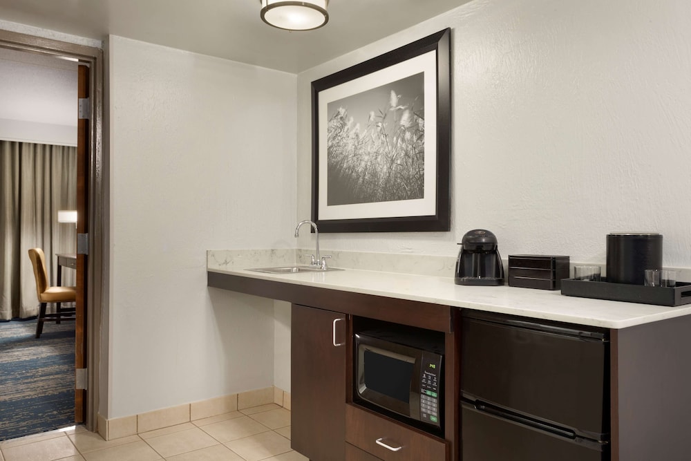 2 Double Beds Accessible with Roll in Shower - Photo 5