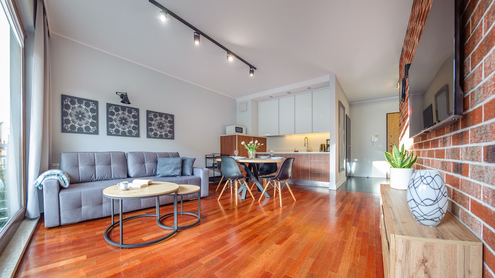Apartament (50 C)