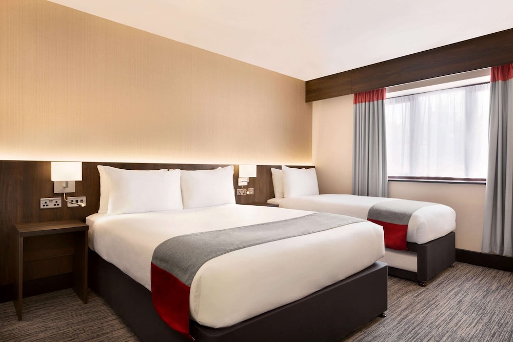 Room, Multiple Beds, Non Smoking - Photo 1