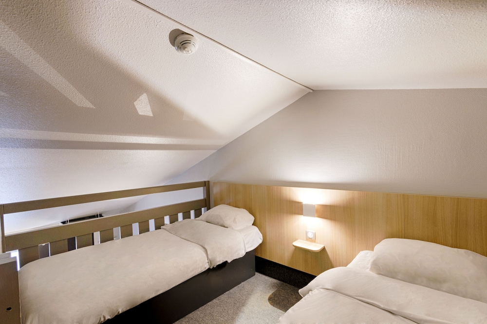 Quadruple Room, Non Smoking photo 2