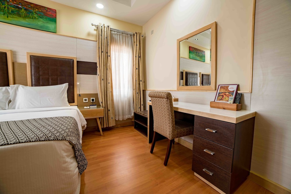 Studio, 1 King Bed, Non Smoking photo 2