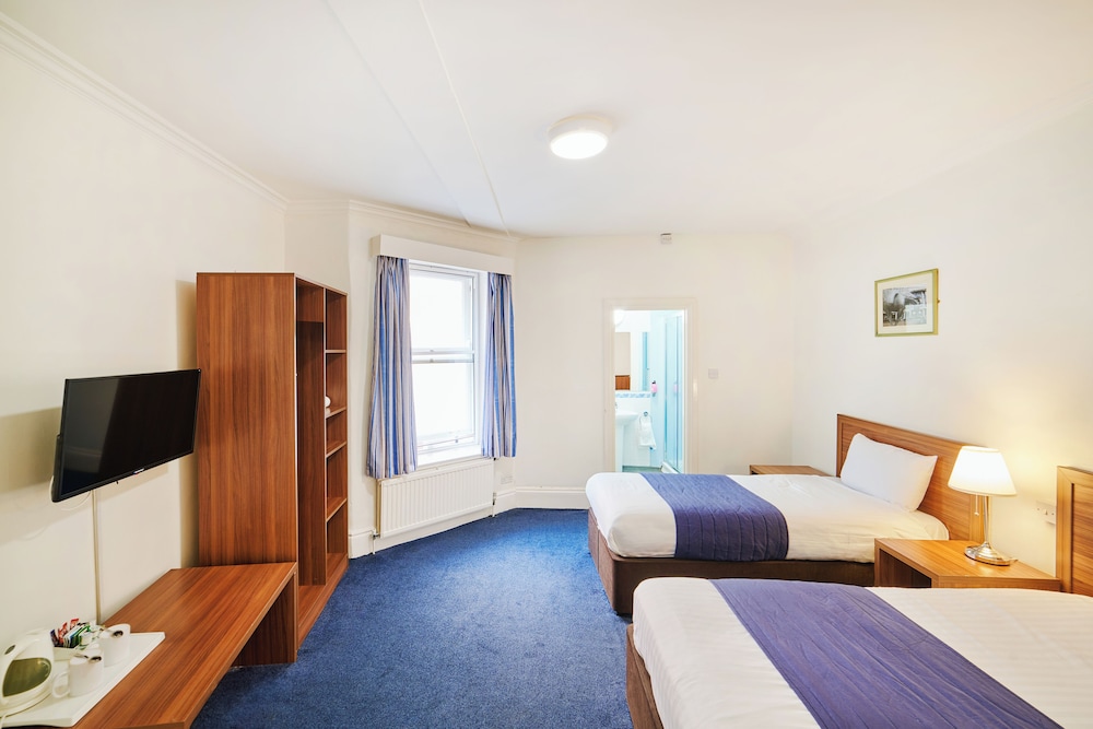 Standard Twin Room - Photo 1