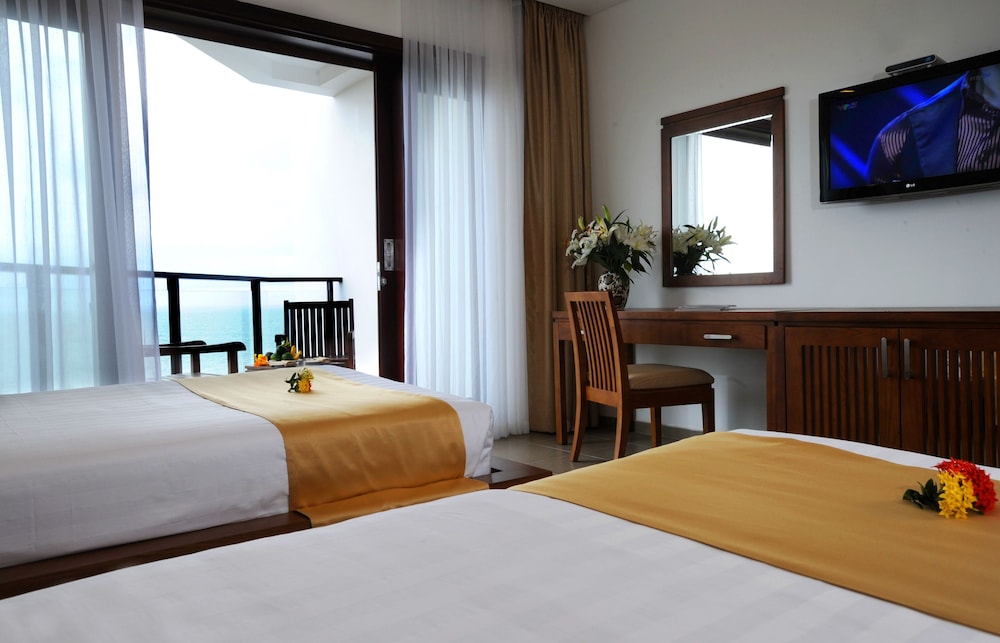 Deluxe Room, Ocean View - Photo 10
