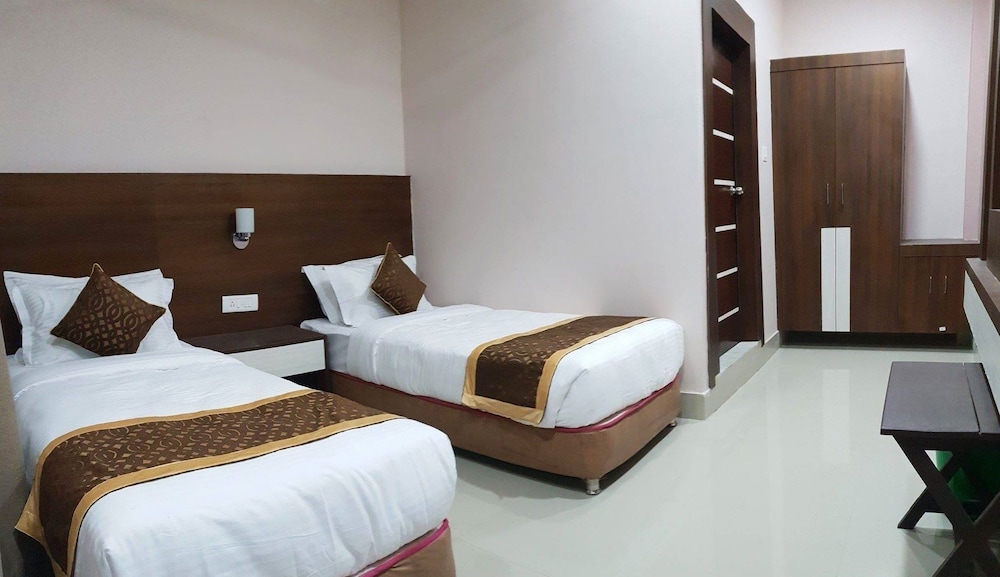 Deluxe Twin Room, 2 Twin Beds, Non Smoking photo 2