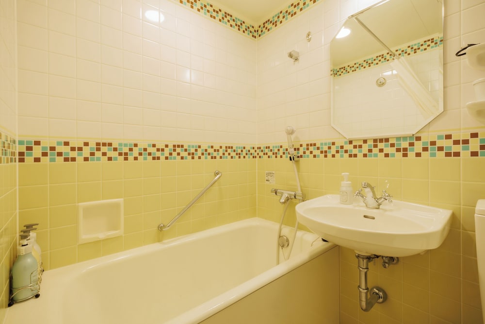 Economy Double Room, Non Smoking - Photo 7