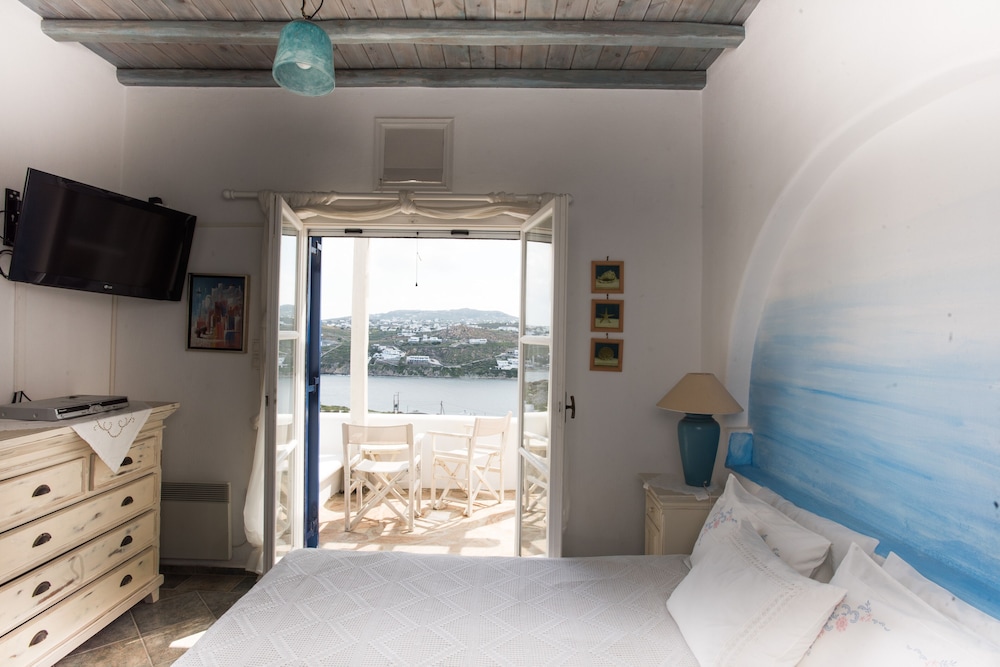 House, 2 Bedrooms, Private Pool
