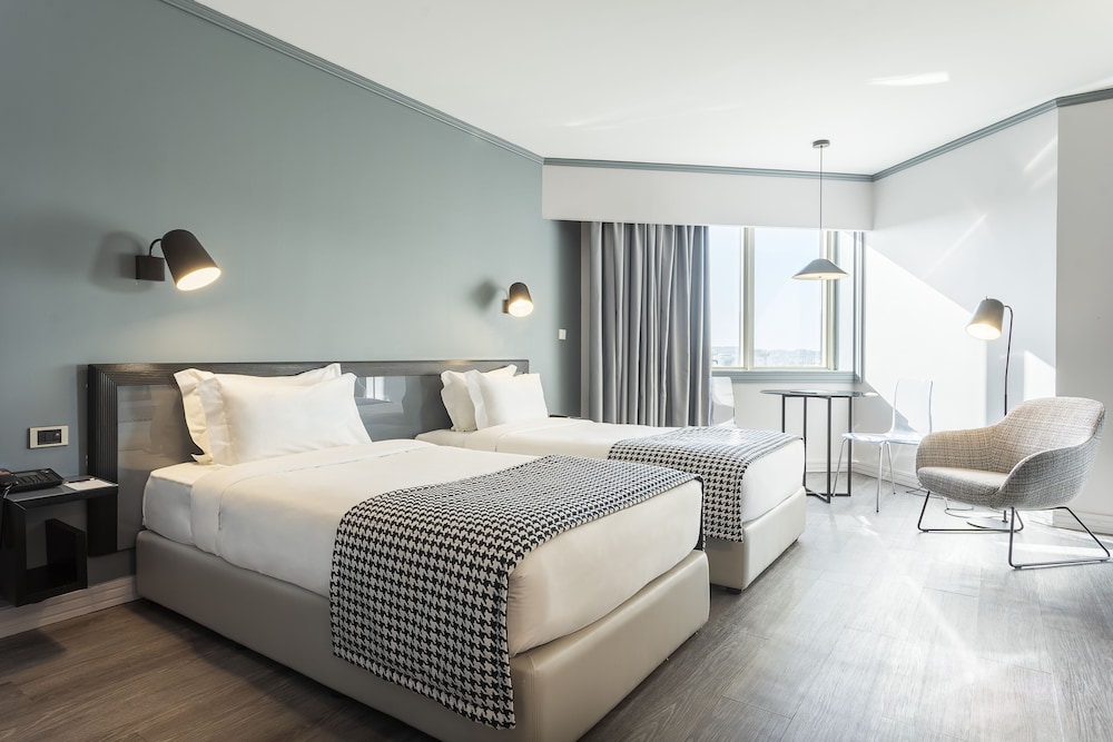 Available room