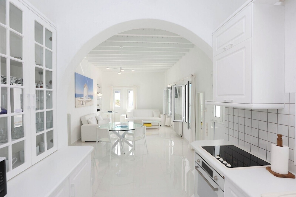 Villa, 2 Bedrooms, Sea View photo 3