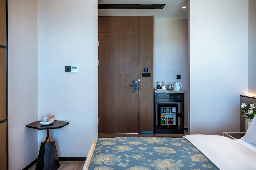 Economy Double Room, Ocean View photo 3
