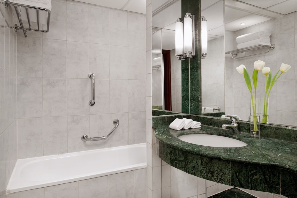 Junior Suite, 1 Bedroom - Photo 4